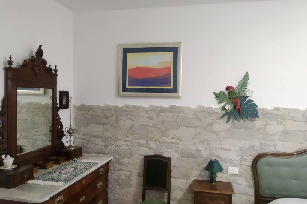 Casetta Della Fontana Serra Rocco Exterior foto