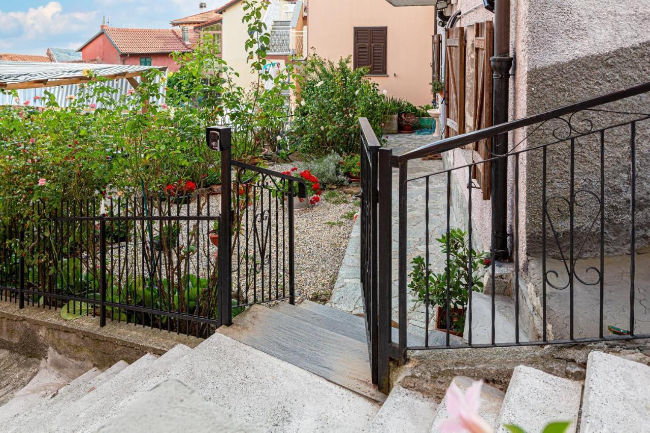 Casetta Della Fontana Serra Rocco Exterior foto